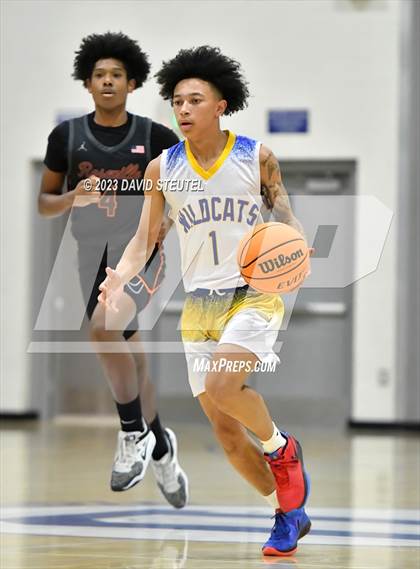 Thumbnail 1 in Roseville vs. Wood (Les Curry Invitational) photogallery.