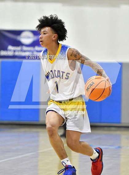 Thumbnail 3 in Roseville vs. Wood (Les Curry Invitational) photogallery.