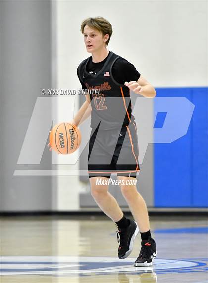 Thumbnail 2 in Roseville vs. Wood (Les Curry Invitational) photogallery.