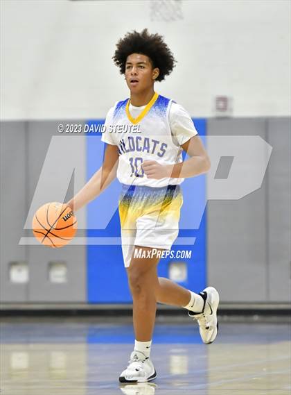Thumbnail 1 in Roseville vs. Wood (Les Curry Invitational) photogallery.