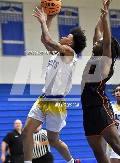 Thumbnail 1 in Roseville vs. Wood (Les Curry Invitational) photogallery.
