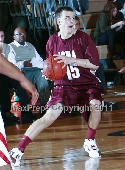 Thumbnail 1 in Peekskill vs. Iona Prep (Harry Jefferson Holiday Showcase) photogallery.
