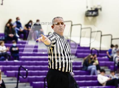 Thumbnail 1 in Noblesville @ Guerin Catholic photogallery.