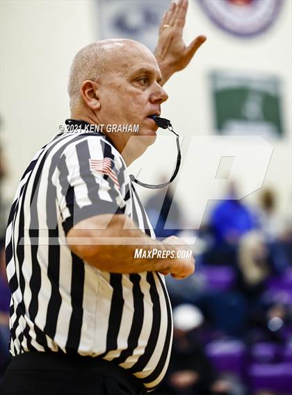 Thumbnail 1 in Noblesville @ Guerin Catholic photogallery.