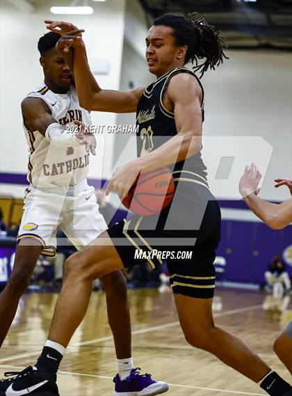 Thumbnail 3 in Noblesville @ Guerin Catholic photogallery.