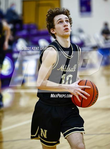 Thumbnail 2 in Noblesville @ Guerin Catholic photogallery.