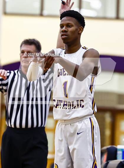Thumbnail 1 in Noblesville @ Guerin Catholic photogallery.