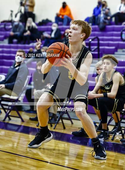 Thumbnail 1 in Noblesville @ Guerin Catholic photogallery.