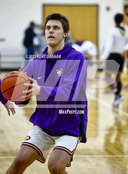Thumbnail 3 in Noblesville @ Guerin Catholic photogallery.