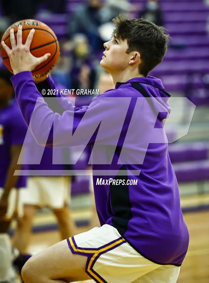Thumbnail 1 in Noblesville @ Guerin Catholic photogallery.