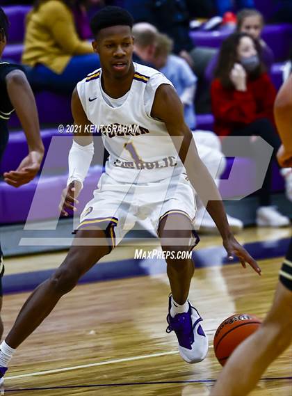 Thumbnail 3 in Noblesville @ Guerin Catholic photogallery.