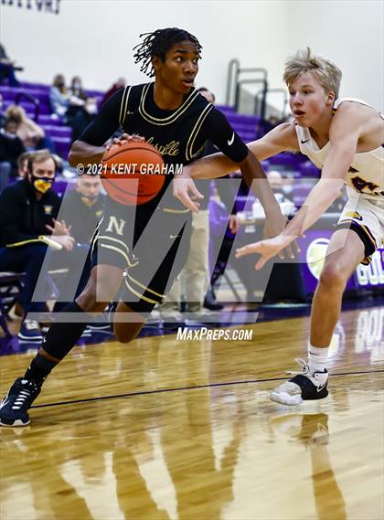 Thumbnail 3 in Noblesville @ Guerin Catholic photogallery.