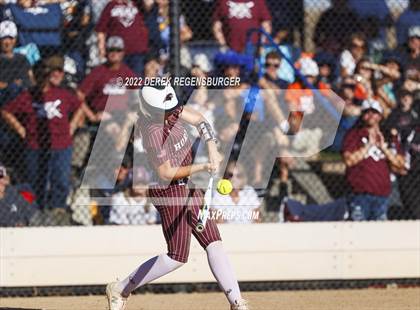 Thumbnail 2 in Arvada West vs Horizon (CHSAA 5A Sweet 16) photogallery.