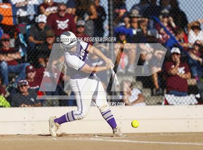 Thumbnail 2 in Arvada West vs Horizon (CHSAA 5A Sweet 16) photogallery.