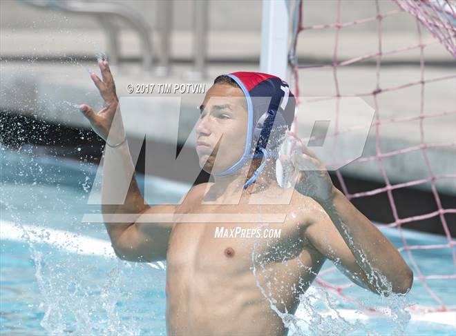 null - Photo 01