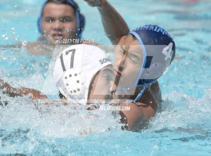 Thumbnail 2 in Sonora vs Walnut photogallery.