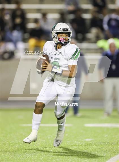 Thumbnail 3 in St. Joseph @ Bullard (CIF CS Division II Round 1 Playoff) photogallery.
