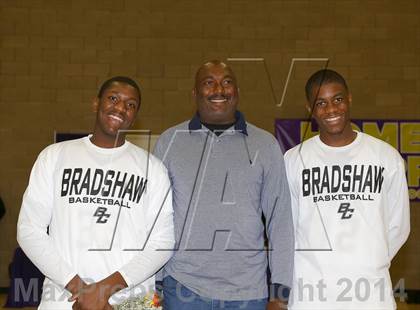 Thumbnail 2 in Vacaville Christian @ Bradshaw Christian (Senior Night) photogallery.