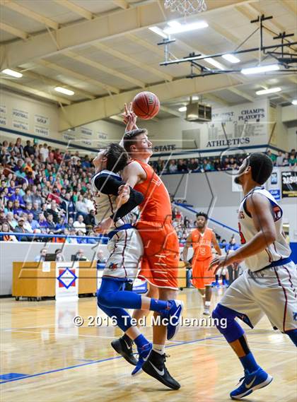 Thumbnail 2 in Cedar Ridge vs. Lamar (AAA 3A Round Two) photogallery.