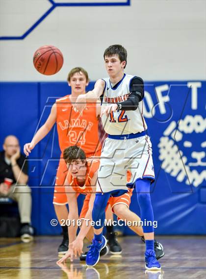 Thumbnail 1 in Cedar Ridge vs. Lamar (AAA 3A Round Two) photogallery.