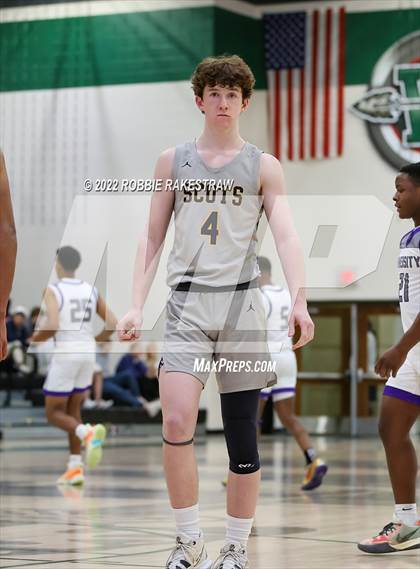 Thumbnail 1 in University vs. Highland Park (UIL 5A Region 2 Bi-District Playoff) photogallery.