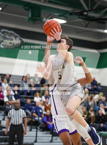 Thumbnail 2 in University vs. Highland Park (UIL 5A Region 2 Bi-District Playoff) photogallery.
