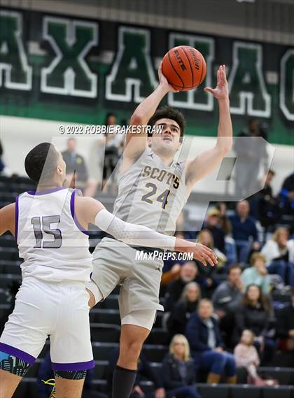 Thumbnail 1 in University vs. Highland Park (UIL 5A Region 2 Bi-District Playoff) photogallery.