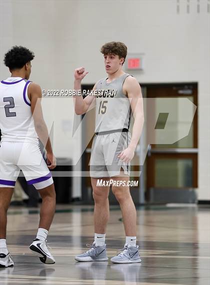 Thumbnail 3 in University vs. Highland Park (UIL 5A Region 2 Bi-District Playoff) photogallery.