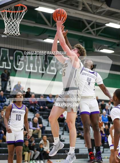 Thumbnail 1 in University vs. Highland Park (UIL 5A Region 2 Bi-District Playoff) photogallery.