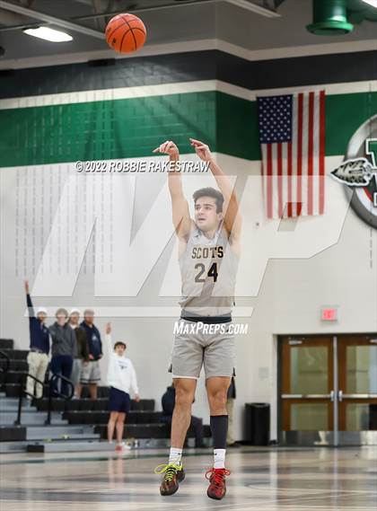 Thumbnail 2 in University vs. Highland Park (UIL 5A Region 2 Bi-District Playoff) photogallery.