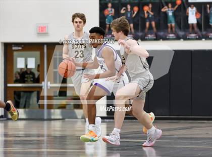 Thumbnail 3 in University vs. Highland Park (UIL 5A Region 2 Bi-District Playoff) photogallery.
