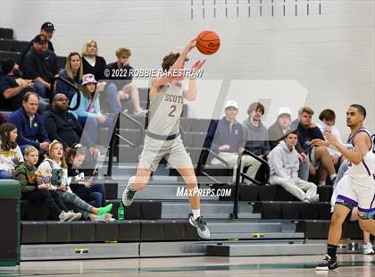 Thumbnail 2 in University vs. Highland Park (UIL 5A Region 2 Bi-District Playoff) photogallery.