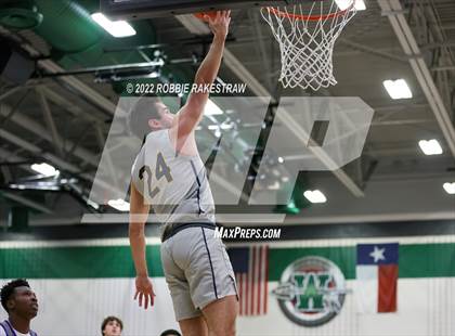Thumbnail 2 in University vs. Highland Park (UIL 5A Region 2 Bi-District Playoff) photogallery.