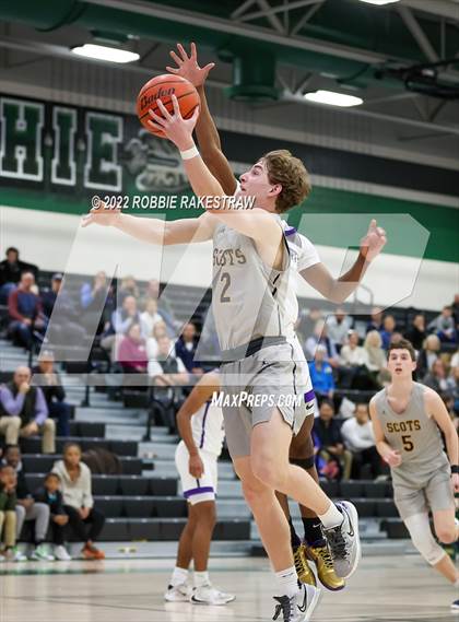 Thumbnail 1 in University vs. Highland Park (UIL 5A Region 2 Bi-District Playoff) photogallery.