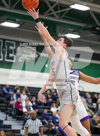 Thumbnail 1 in University vs. Highland Park (UIL 5A Region 2 Bi-District Playoff) photogallery.