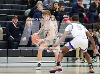 Thumbnail 3 in University vs. Highland Park (UIL 5A Region 2 Bi-District Playoff) photogallery.