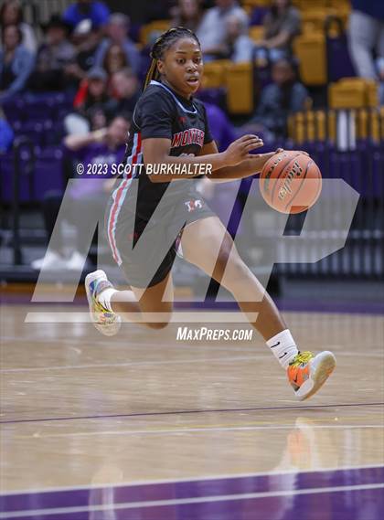 Thumbnail 1 in South Grand Prairie vs. Monterey photogallery.
