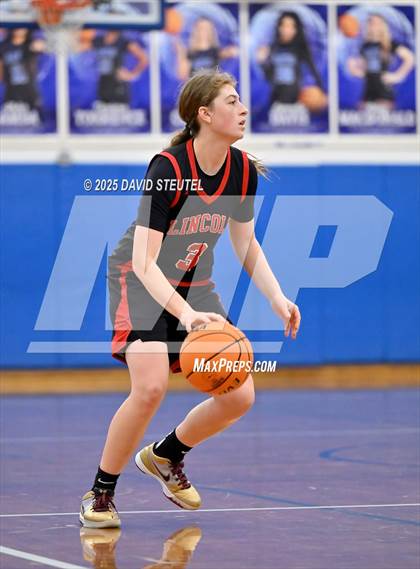 Thumbnail 1 in Lincoln vs. Davis Sr. (Dorothy Speck Memorial) photogallery.