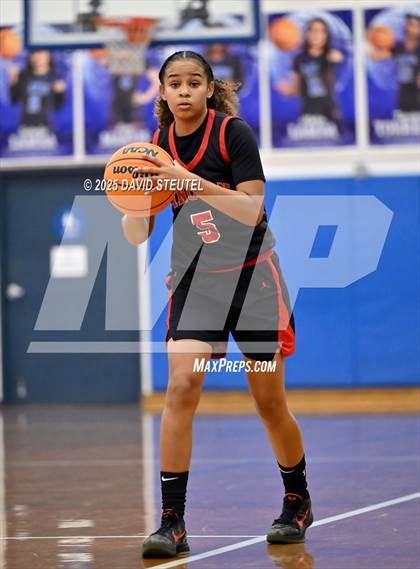 Thumbnail 2 in Lincoln vs. Davis Sr. (Dorothy Speck Memorial) photogallery.