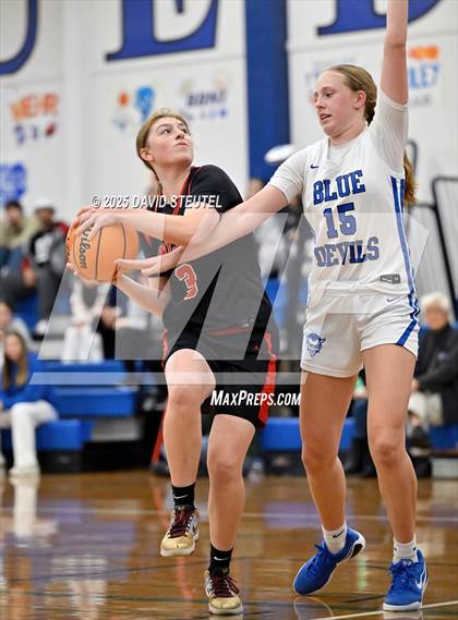 Thumbnail 1 in Lincoln vs. Davis Sr. (Dorothy Speck Memorial) photogallery.