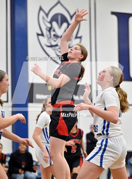 Thumbnail 2 in Lincoln vs. Davis Sr. (Dorothy Speck Memorial) photogallery.