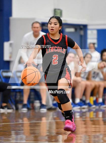 Thumbnail 1 in Lincoln vs. Davis Sr. (Dorothy Speck Memorial) photogallery.