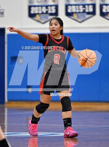 Thumbnail 2 in Lincoln vs. Davis Sr. (Dorothy Speck Memorial) photogallery.