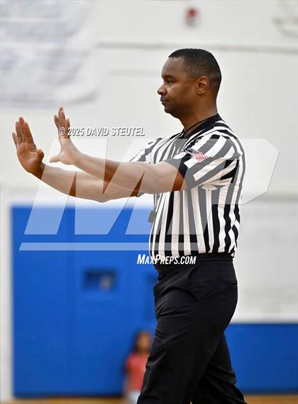 Thumbnail 2 in Lincoln vs. Davis Sr. (Dorothy Speck Memorial) photogallery.