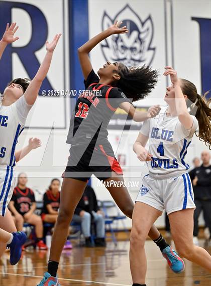 Thumbnail 3 in Lincoln vs. Davis Sr. (Dorothy Speck Memorial) photogallery.