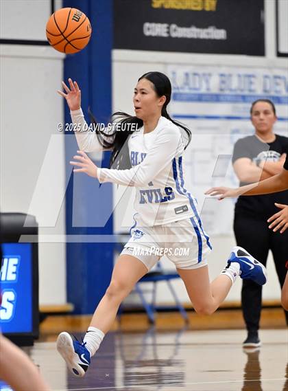 Thumbnail 1 in Lincoln vs. Davis Sr. (Dorothy Speck Memorial) photogallery.