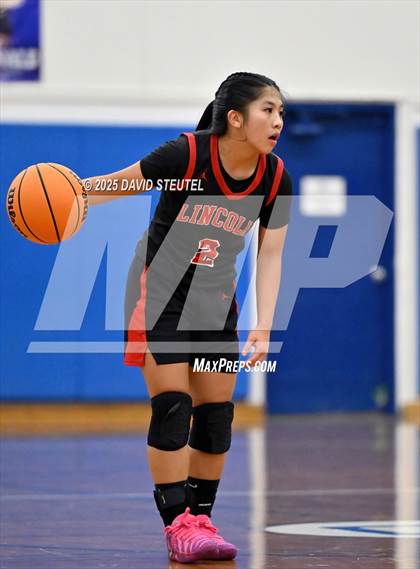 Thumbnail 2 in Lincoln vs. Davis Sr. (Dorothy Speck Memorial) photogallery.