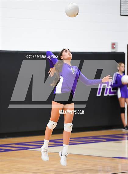 Thumbnail 1 in Northwest Christian vs. Valley Christian (JV) photogallery.