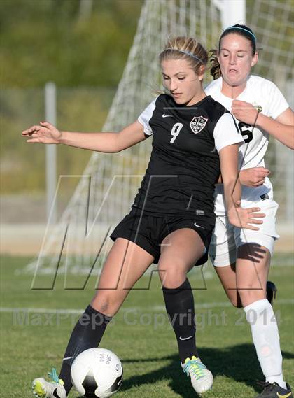 Thumbnail 2 in Palos Verdes @ Sunny Hills (CIF SS D2 Playoff) photogallery.