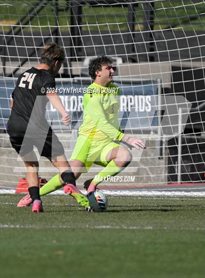Thumbnail 2 in Holy Family vs Jefferson Academy (CHSAA 3A Final) photogallery.